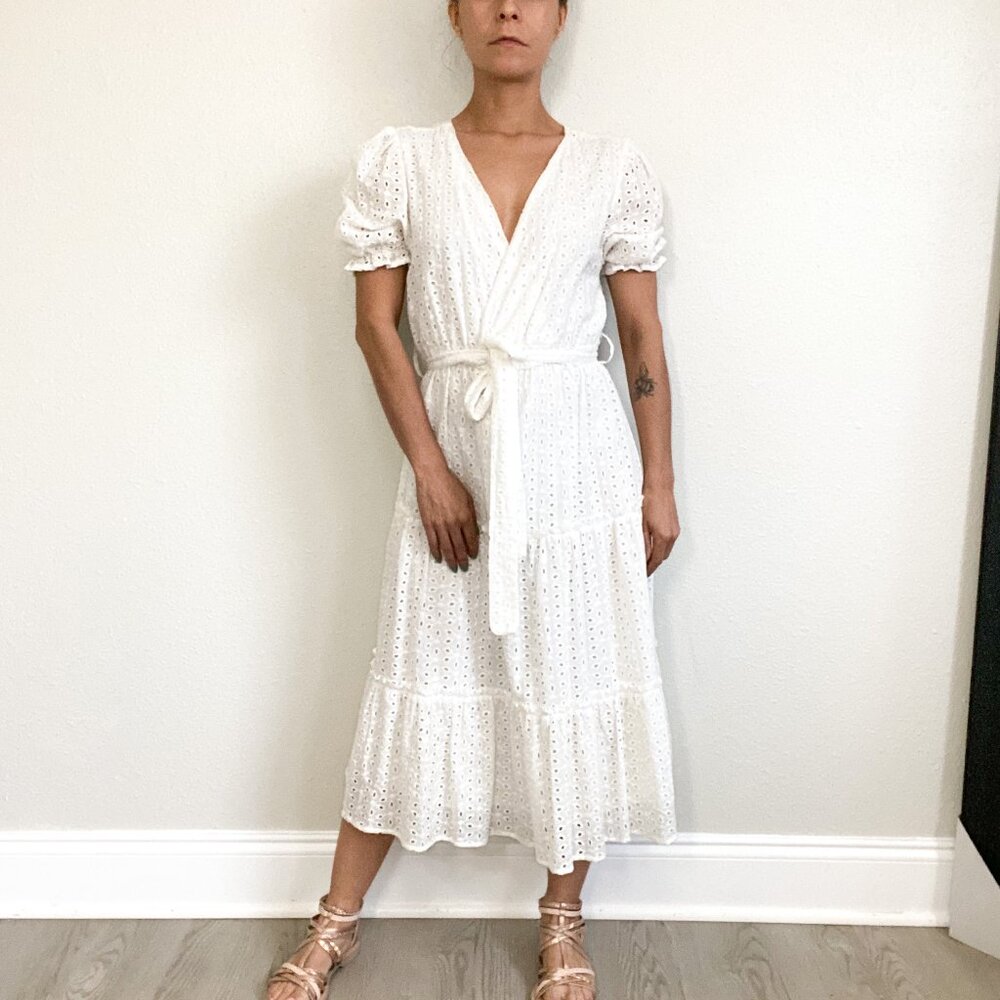 NWT White Eyelet Quiz Dress